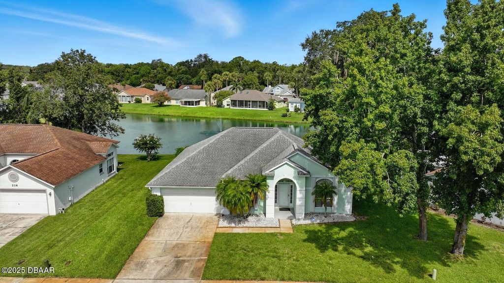 220 Hollowbrook Circle, Daytona Beach, FL 32114