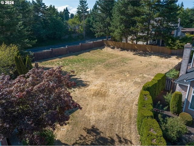 14292 Nw LAKESHORE Ct, Portland, OR 97229