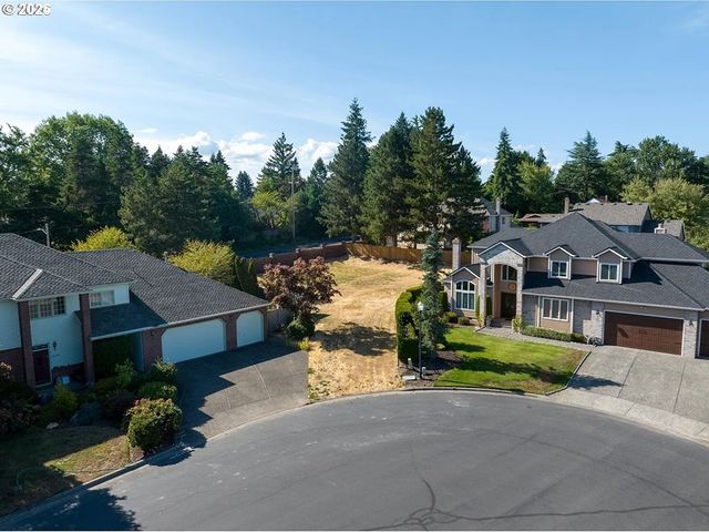 14292 Nw LAKESHORE Ct, Portland, OR 97229