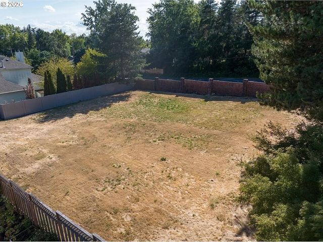 14292 Nw LAKESHORE Ct, Portland, OR 97229