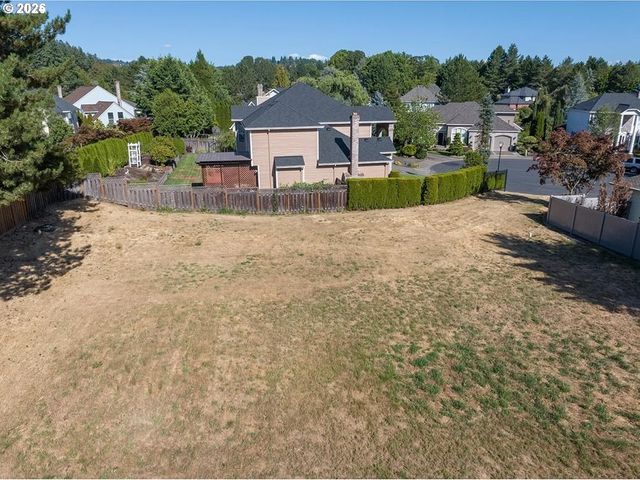 14292 Nw LAKESHORE Ct, Portland, OR 97229