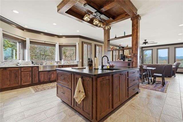 116 Lakota Drive, Dawsonville, GA 30534