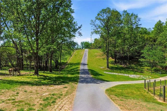 116 Lakota Drive, Dawsonville, GA 30534