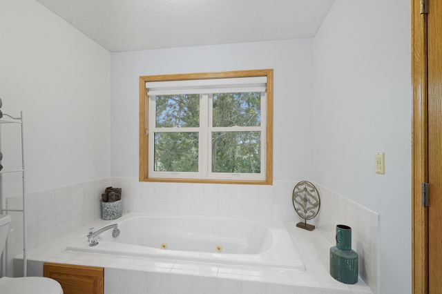 435 147th Lane NE, Ham Lake, MN 55304