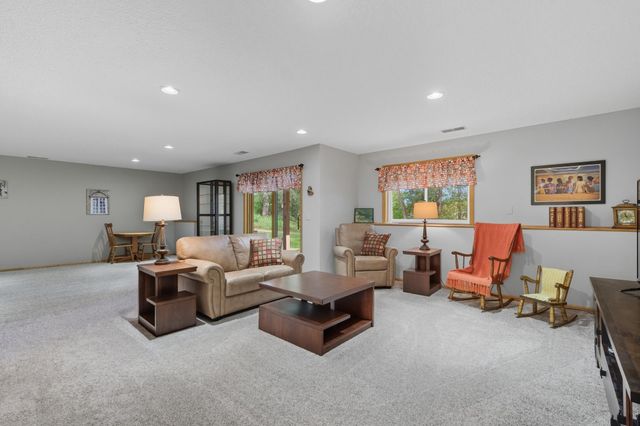 435 147th Lane NE, Ham Lake, MN 55304