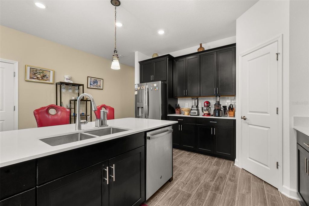 Image 11 of property listing at 1739 GOOD NEIGHBOR LOOP, Kissimmee, FL 34744
