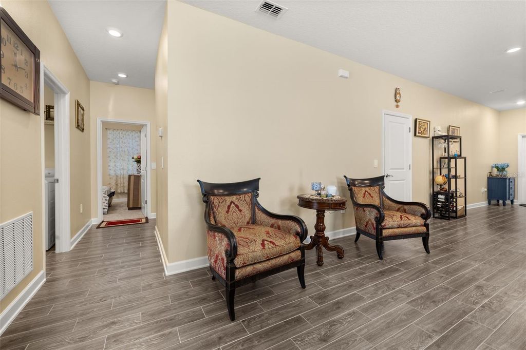 Image 13 of property listing at 1739 GOOD NEIGHBOR LOOP, Kissimmee, FL 34744
