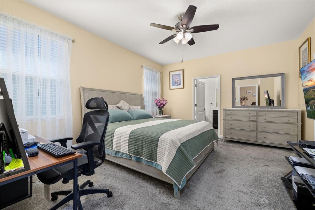 Image 20 of property listing at 1739 GOOD NEIGHBOR LOOP, Kissimmee, FL 34744