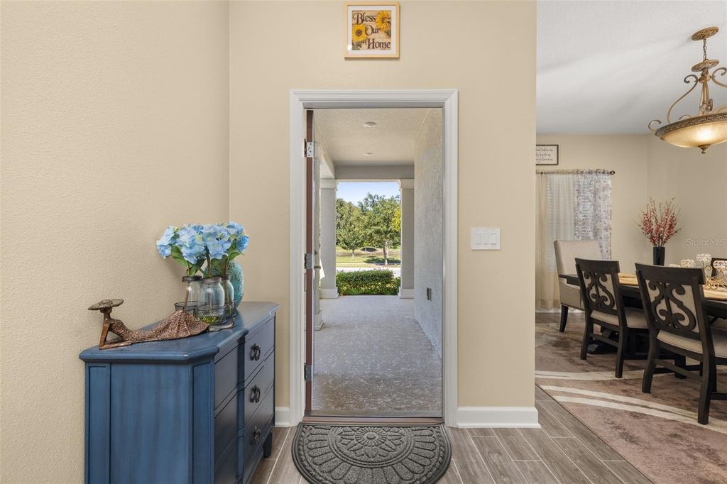 Image 3 of property listing at 1739 GOOD NEIGHBOR LOOP, Kissimmee, FL 34744