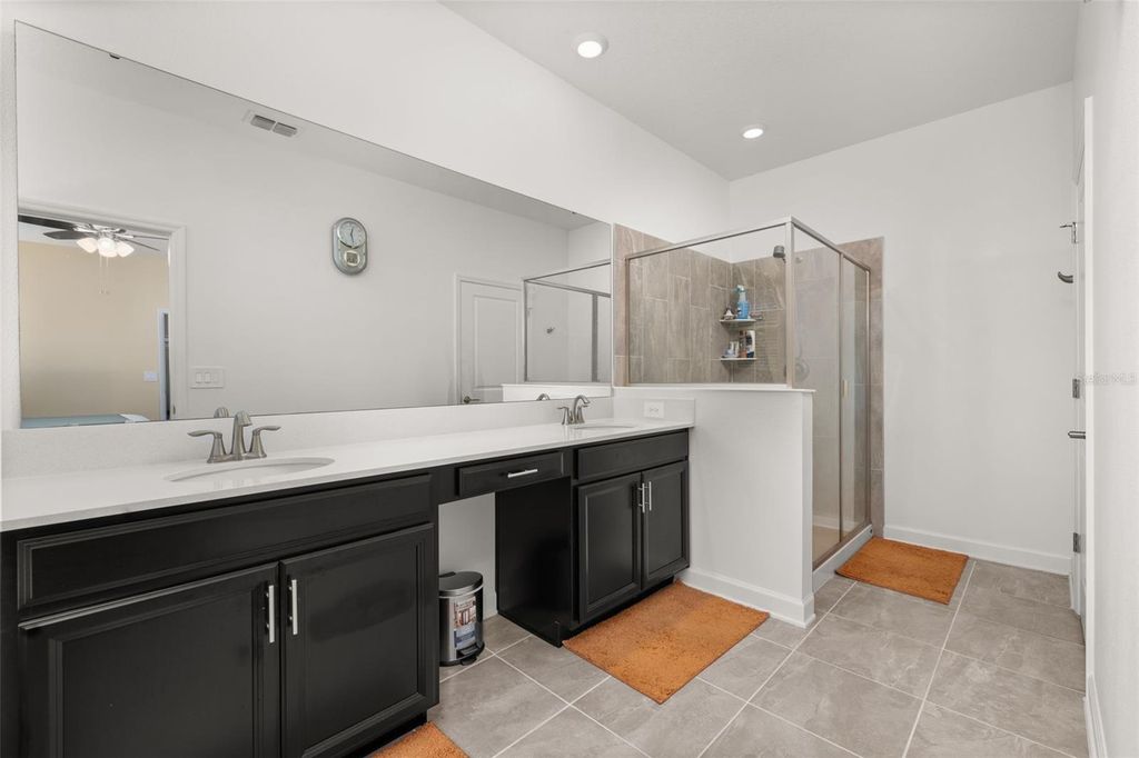 Image 21 of property listing at 1739 GOOD NEIGHBOR LOOP, Kissimmee, FL 34744