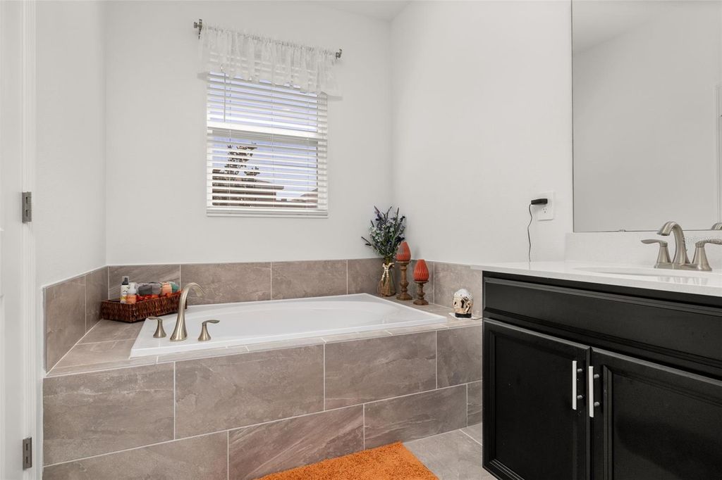Image 22 of property listing at 1739 GOOD NEIGHBOR LOOP, Kissimmee, FL 34744