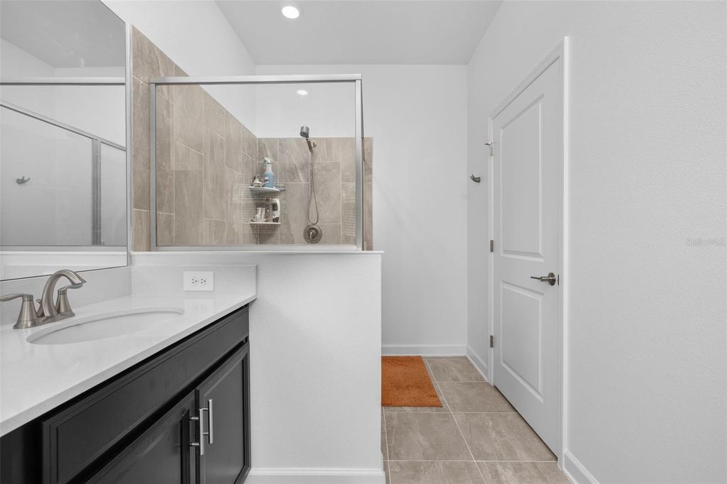 Image 23 of property listing at 1739 GOOD NEIGHBOR LOOP, Kissimmee, FL 34744