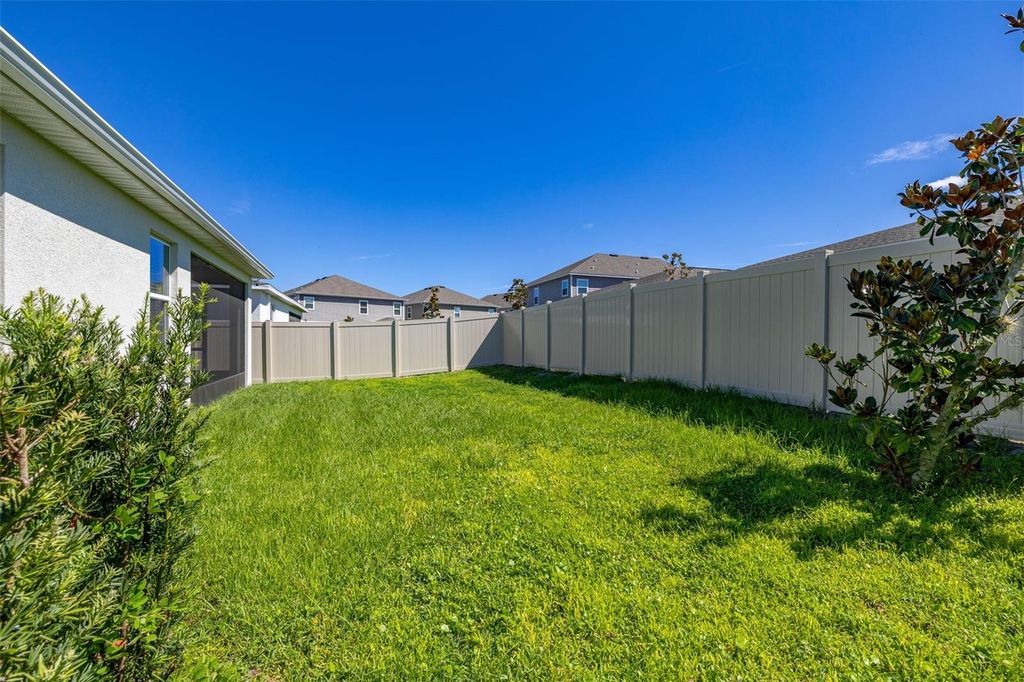 Image 33 of property listing at 1739 GOOD NEIGHBOR LOOP, Kissimmee, FL 34744