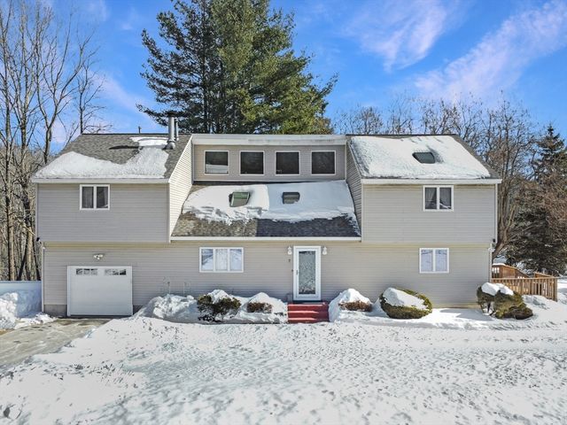 7 Germaine Avenue, Methuen, MA 01844