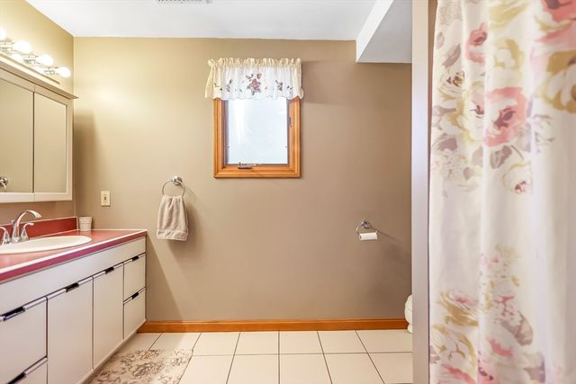 7 Germaine Avenue, Methuen, MA 01844