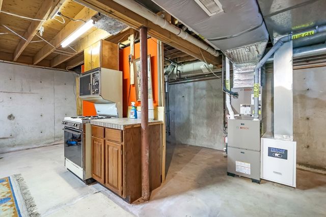 7 Germaine Avenue, Methuen, MA 01844