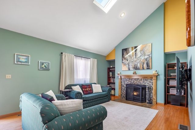 7 Germaine Avenue, Methuen, MA 01844