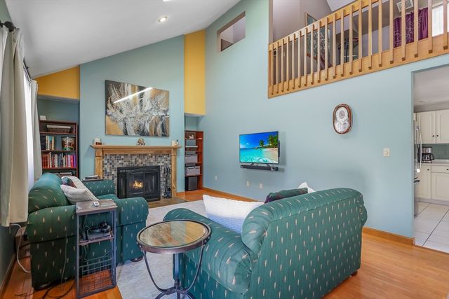 7 Germaine Avenue, Methuen, MA 01844