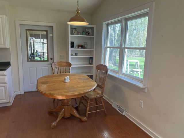 198 Fandrich Road, Oxford, WI 53952