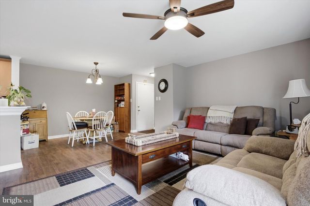 1003 THORNTON CT, North Wales, PA 19454