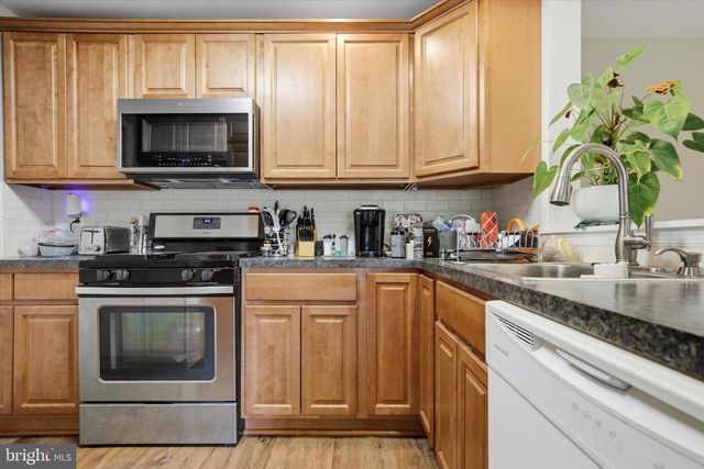 1003 THORNTON CT, North Wales, PA 19454