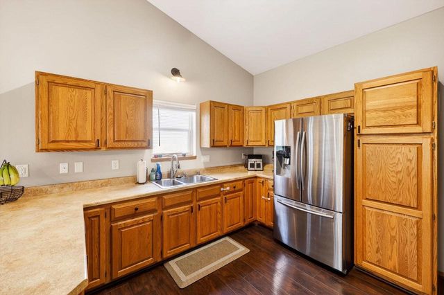 5146 Oak Valley Drive, Madison, WI 53704