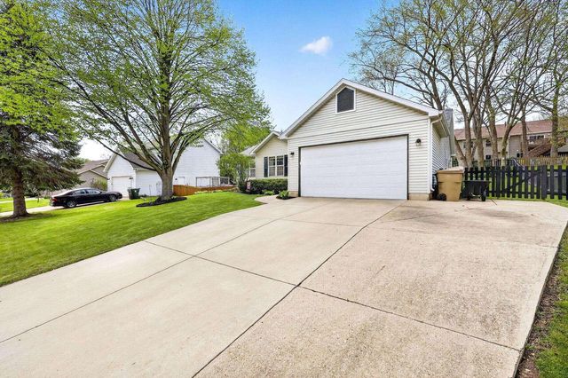 5146 Oak Valley Drive, Madison, WI 53704