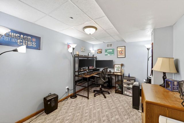 5146 Oak Valley Drive, Madison, WI 53704