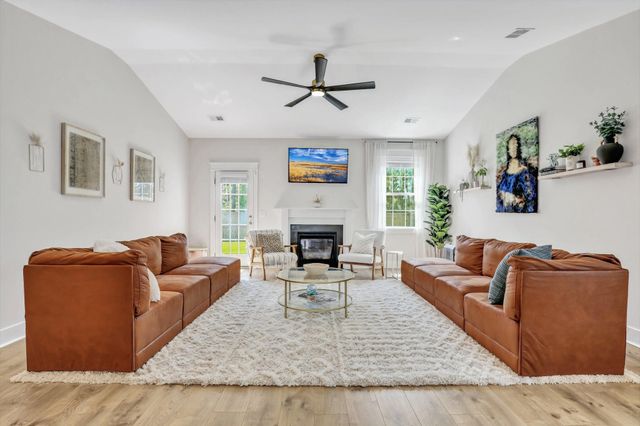 601 Yellow Leaf Lane, Summerville, SC 29486