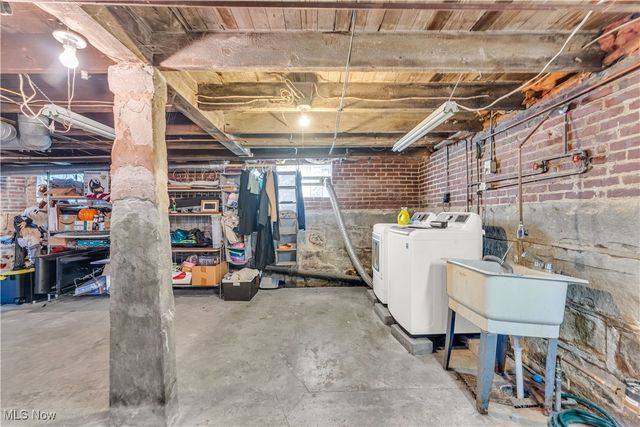 179 Jackson Street, Amherst, OH 44001