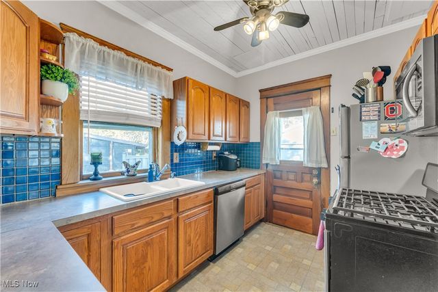 179 Jackson Street, Amherst, OH 44001