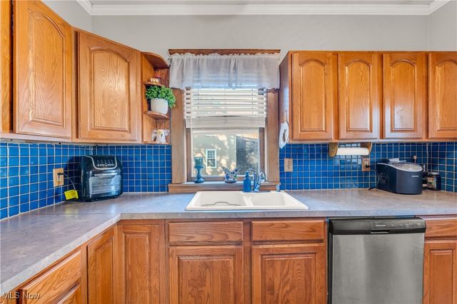 179 Jackson Street, Amherst, OH 44001