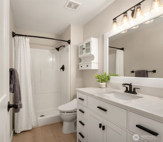 19522 NE 181st Street, Woodinville, WA 98077