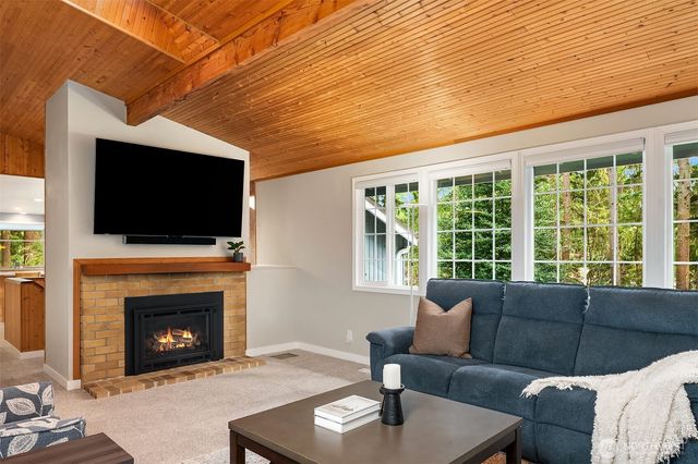 19522 NE 181st Street, Woodinville, WA 98077