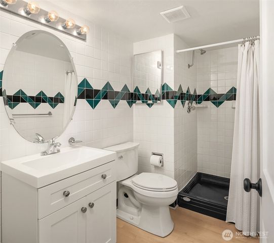 19522 NE 181st Street, Woodinville, WA 98077