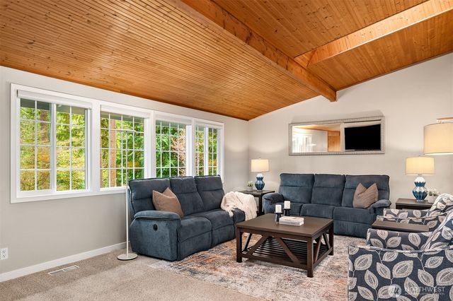 19522 NE 181st Street, Woodinville, WA 98077