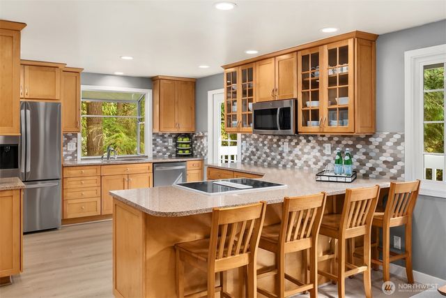 19522 NE 181st Street, Woodinville, WA 98077