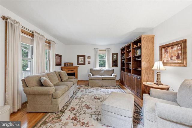 1100 LOGGER DR, Gore, VA 22637