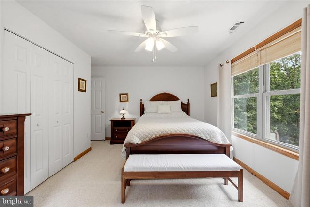 1100 LOGGER DR, Gore, VA 22637