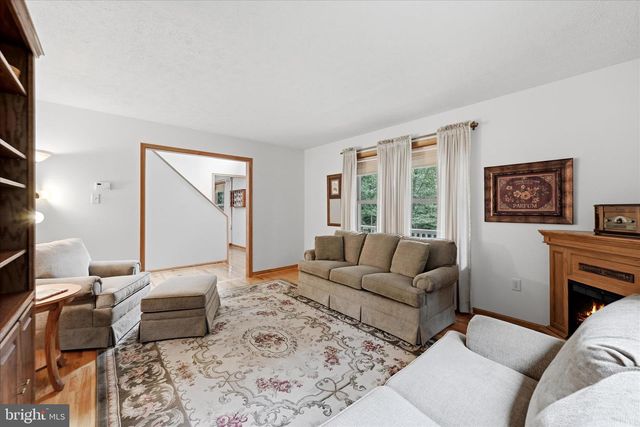 1100 LOGGER DR, Gore, VA 22637