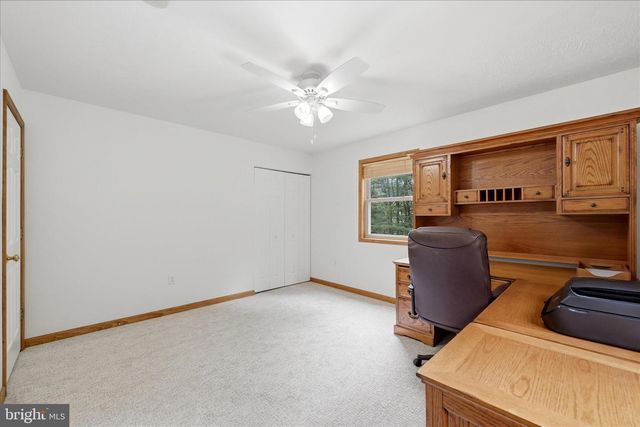 1100 LOGGER DR, Gore, VA 22637
