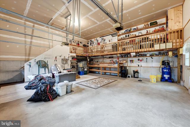 1100 LOGGER DR, Gore, VA 22637