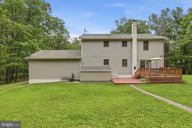 1100 LOGGER DR, Gore, VA 22637