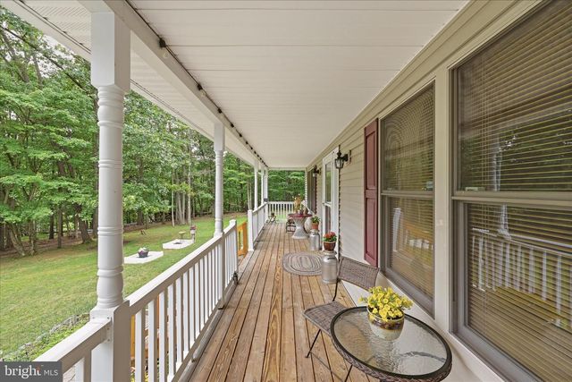 1100 LOGGER DR, Gore, VA 22637
