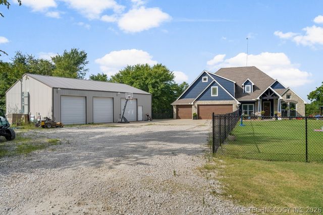 4295 Happy Camp Road, Beggs, OK 74421