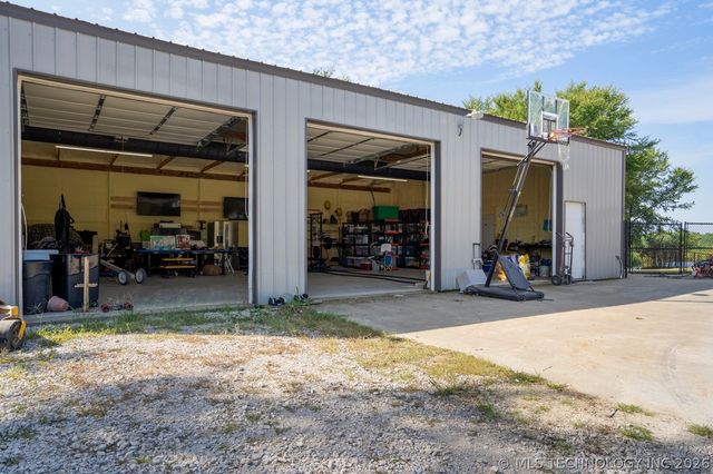 4295 Happy Camp Road, Beggs, OK 74421