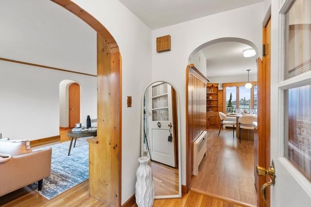 10 High Street, Nahant, MA 01908
