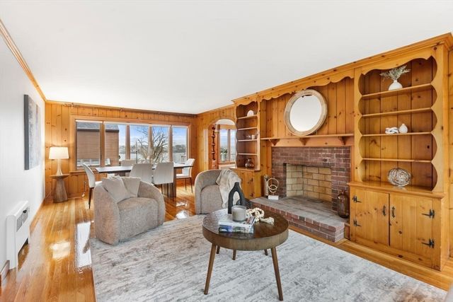 10 High Street, Nahant, MA 01908