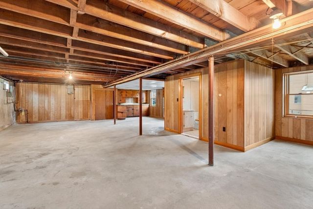 10 High Street, Nahant, MA 01908