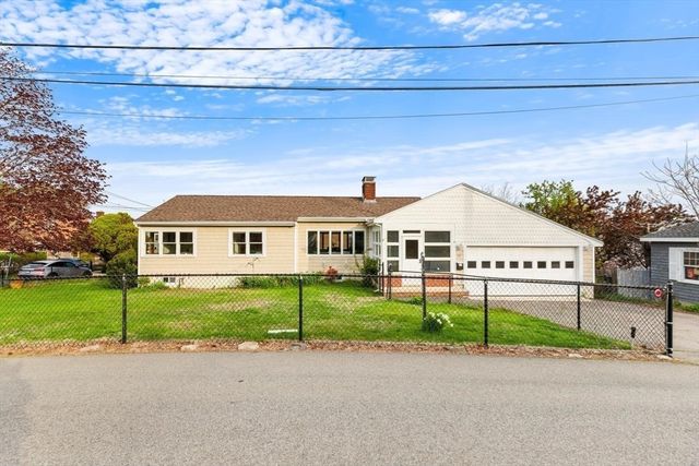 10 High Street, Nahant, MA 01908